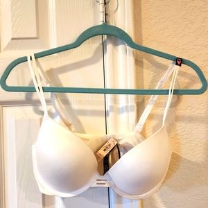 Very Sexy by Victoria Push-Up Bra. White. 34D. New with tags!